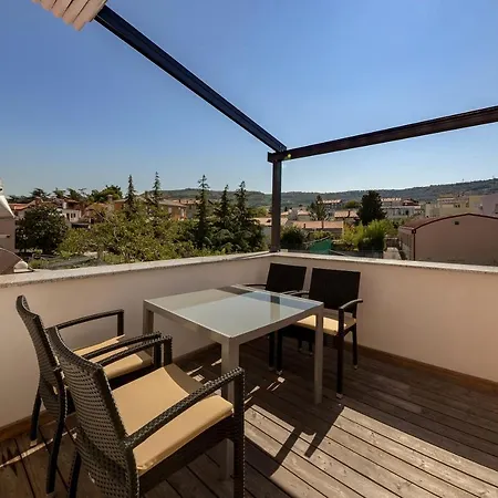 Apartma Tinkara Izola Exterior photo