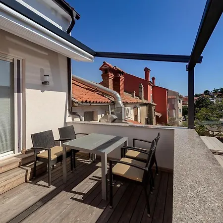 Apartma Tinkara Izola Exterior photo