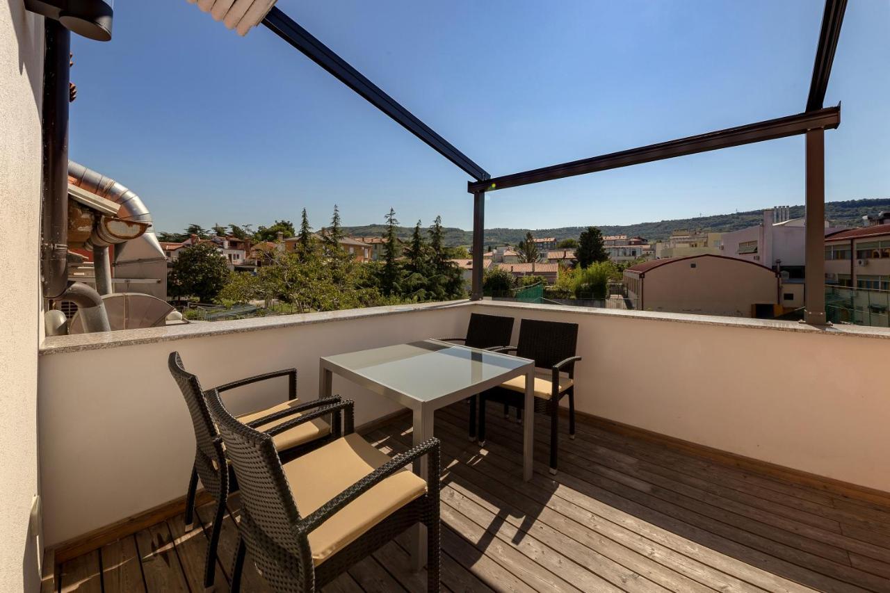 Apartma Tinkara *